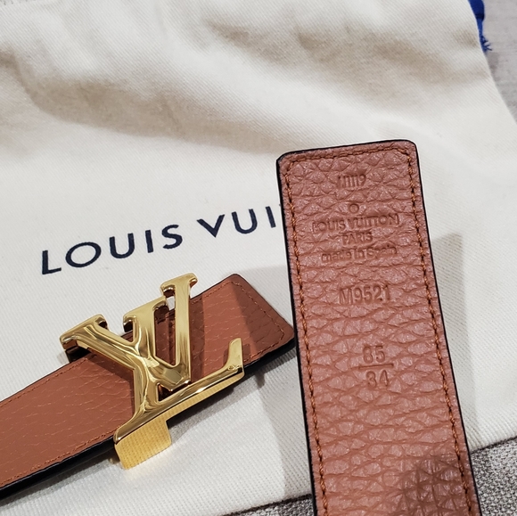 LOUIS VUITTON Reversible Leather Belt